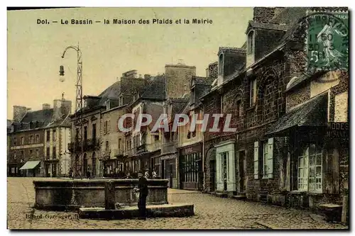 Cartes postales Dol Le Basin la Maison des Plaids et la Mairie