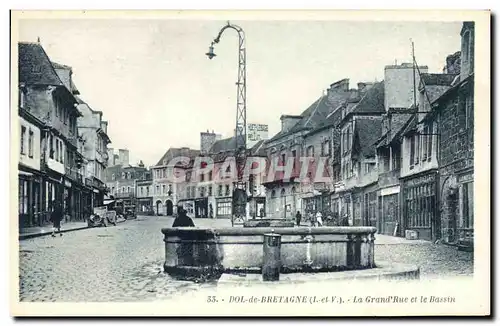 Cartes postales Dol de Bretagne La Grande Rue et le Bassin