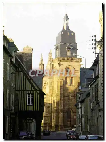 Cartes postales moderne Fougeres La rue Nationale et l Eglise Saint Leonard