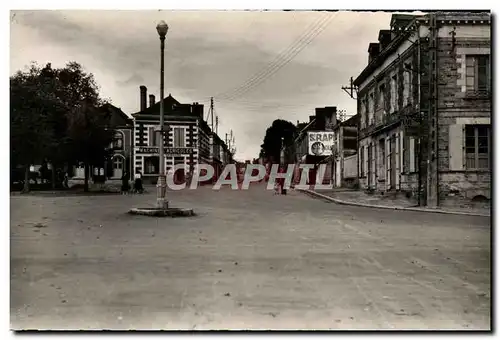 Cartes postales moderne La Guerche de Bretagne Rue de Rennes