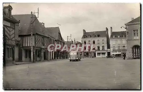 Cartes postales moderne La Guerche de Bretagne Les Vieux Porches et Place de la Mairie