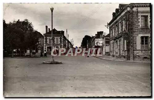 Cartes postales moderne La Guerche de Bretagne Rue de Rennes