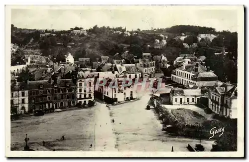 Cartes postales moderne Redon Place de la Sous Prefecture Station Petrole BP