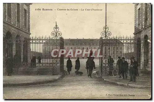 Cartes postales Rennes Cascarne de Guines La Cour d honneur Militaria Cheval