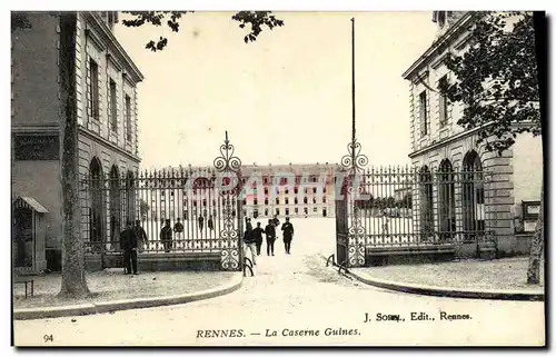 Ansichtskarte AK Rennes La Caserne Guines Militaria Soldats