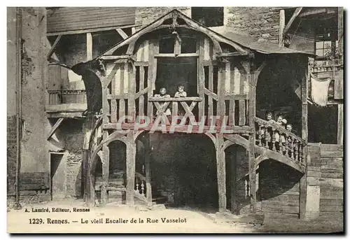 Cartes postales Rennes Le vieil Escalier de la Rue Vasselot Enfants