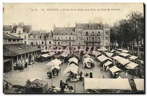 Cartes postales Rennes Place de la Halle Aux Bles Un Jour de Marche TOP