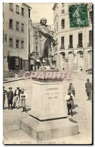 Cartes postales Rennes Statue de Leperdit