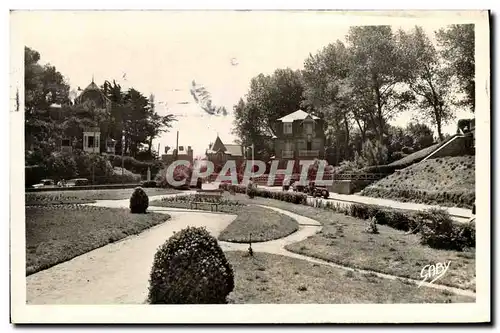 Cartes postales moderne Saint Enogat Square de la Plage