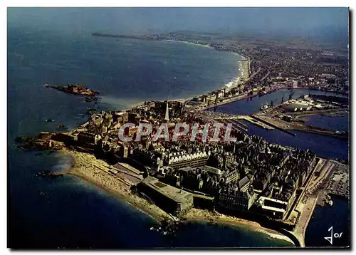 Cartes postales moderne Saint Malo Vue Generale de la Ville Close et les bassins