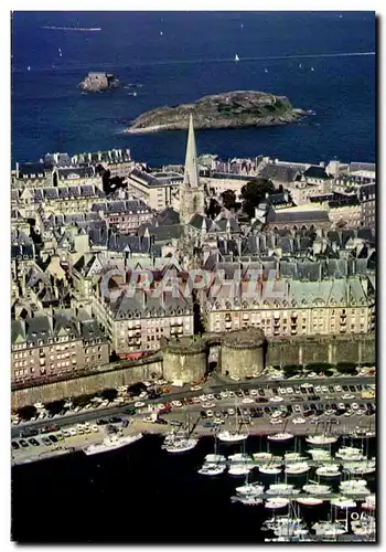 Cartes postales moderne Saint Malo Vue Generale Sur Le Port Le Grande Be Et le Petit Be