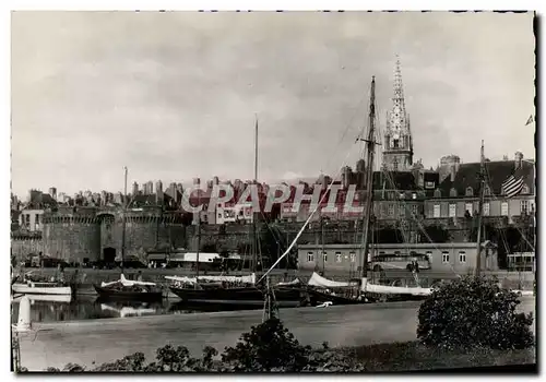 Cartes postales moderne Saint Malo La Grande Porte et les Bassins Bateaux