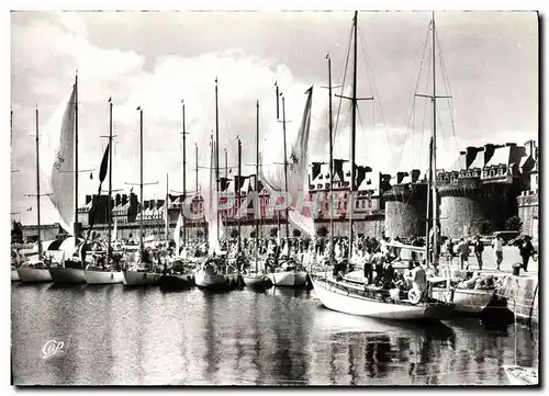 Cartes postales moderne Saint Malo Cite Corssaire Bassin des yachts