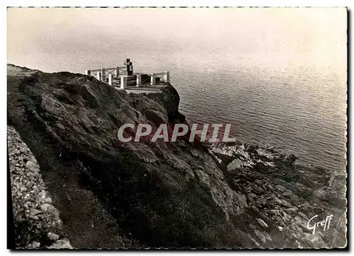 Cartes postales moderne Saint Malo Sur la Falaise du Grand Bey Le Tombeau de Chateubriand face a la mer