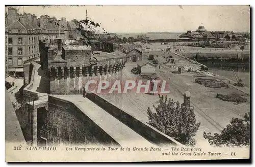 Cartes postales St Malo Les remaprts et la tour de la grande porte