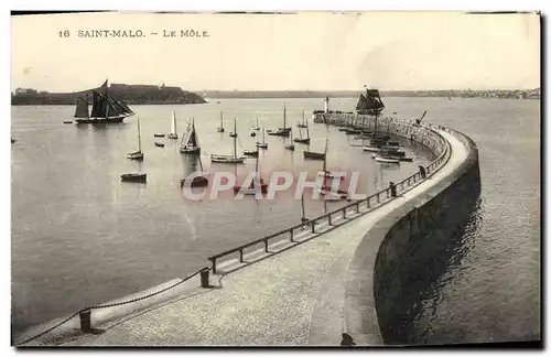 Ansichtskarte AK St Malo Le Mole Bateaux