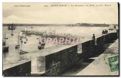 Ansichtskarte AK Saint Malo Les remparts Le Mole au loin dinard Bateaux