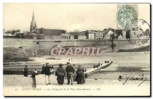 Ansichtskarte AK Saint Malo Les Remparts de la Place Bon Secours