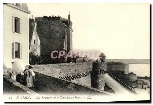 Ansichtskarte AK Saint Malo Les Remparts et la Tour Notre Dame