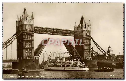 Cartes postales London The Tower Bridge Bateau