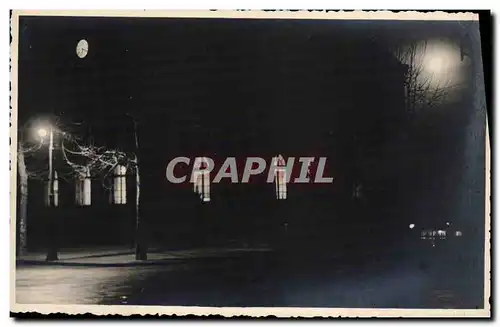 CARTE PHOTO Batiment dans la nuit