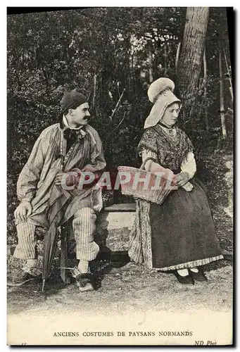 Ansichtskarte AK Anciens Costumes de Paysans Normands Folklore
