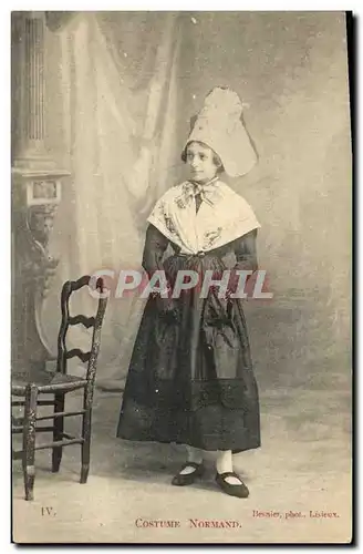 Cartes postales Costume Normand Folklore Femme