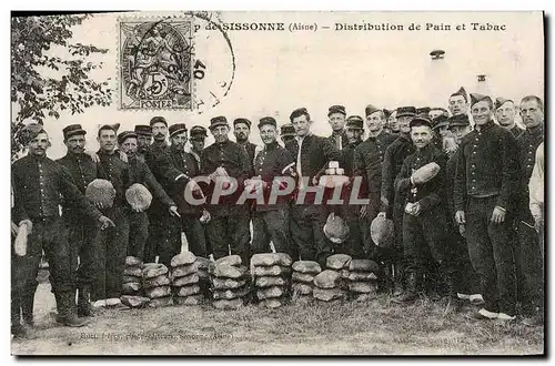 REPRO Au Camp de Sissonne Distribution de Pain et Tabac Militaria