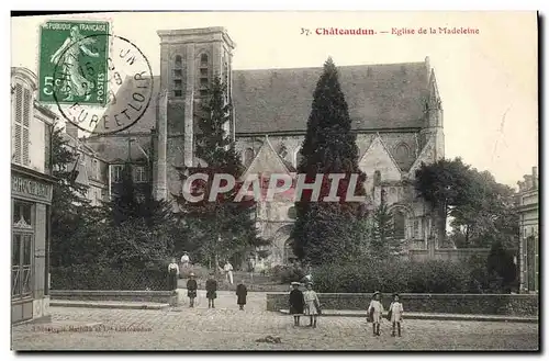 Cartes postales Chateaudun Eglise de la Madeleine Enfants