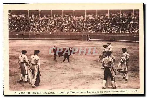 Ansichtskarte AK Sport Espagne Corrida Toro Taureau Le taureau vient de sortir du toril