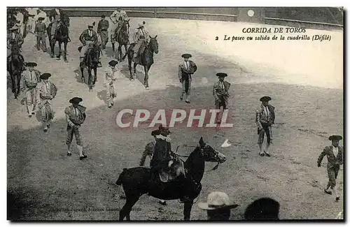 Cartes postales Sport Espagne Corrida Toro Taureau Le paseo ou salida de la cuadrilla Cheval