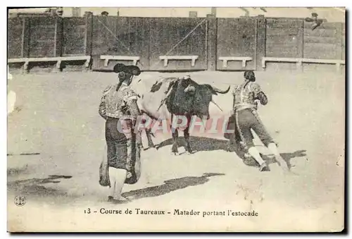 Cartes postales Sport Espagne Corrida Toro Taureau Matador portant l estocade