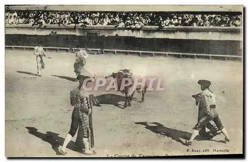 Cartes postales Sport Espagne Corrida Toro Taureau Preparation aux banderilles