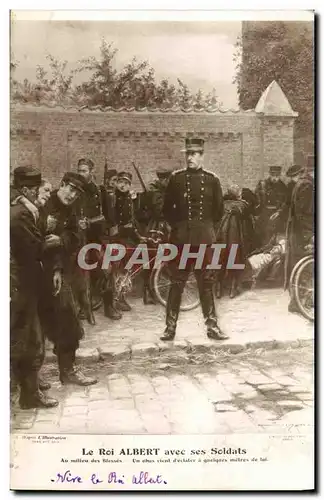 Ansichtskarte AK Roi Albert avec ses soldats Militaria Velo Cycle