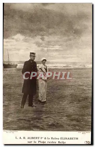 Cartes postales LAR Albert 1er et la reine Elisabeth sur la plage restee belge