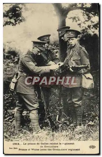 Cartes postales Le prince de Galles rejoint le regiment de Grenadiers Militaria