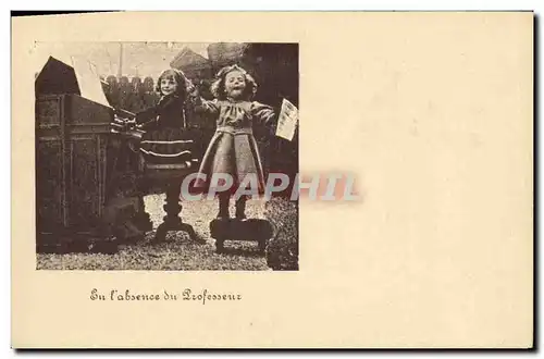 Cartes postales Fantaisie Enfants En l absence de professeur Piano