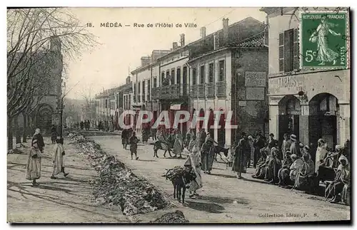 Ansichtskarte AK Algerie Medea Rue de l hotel de ville