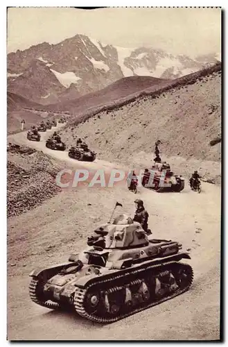 Cartes postales moderne Militaria 2eme guerre mondiale Chars en montagne Tanks