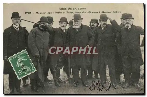 Cartes postales Crue de la Seine Ivry Monsieur Lepine Prefet de police donne ses indications a Monsieur Falliere