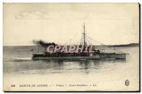 Ansichtskarte AK Bateau Marine de Guerre Trident Contre Torpilleur