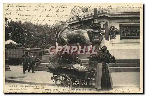 Cartes postales Paris Vecu Une machande de fleurs lion de Belfort TOP
