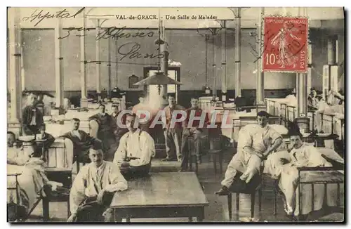 Cartes postales Paris Val de Grace Une salle de malades Hopital
