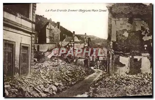 Cartes postales Dinant La rue Grande Militaria