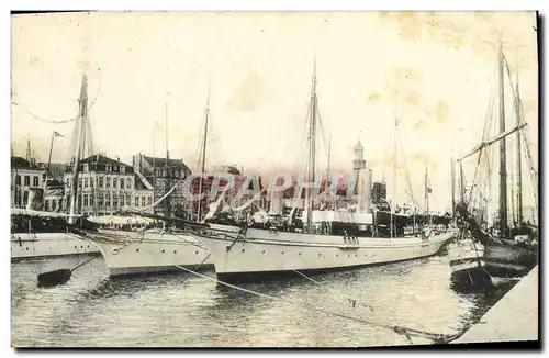 Cartes postales Ostende Les bassins exterierurs Bateaux