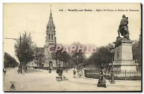 Cartes postales Neuilly sur Seine Eglise St pierre et statue de Perronet