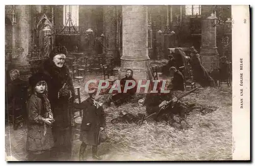 Cartes postales Dans Une Eglise Belge Militaria