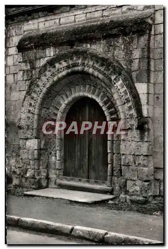 Cartes postales moderne L&#39Isle Bouchard Ports Primitive De l&#39Eglise St Gilles