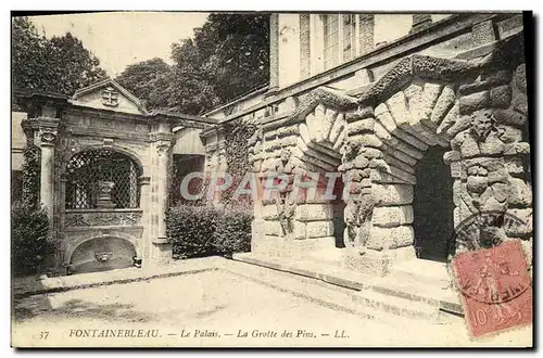 Ansichtskarte AK Fontainebleau Le Palais La Grotte des pins