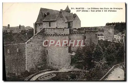 Ansichtskarte AK Nantes Le chateau des ducs de bretagne